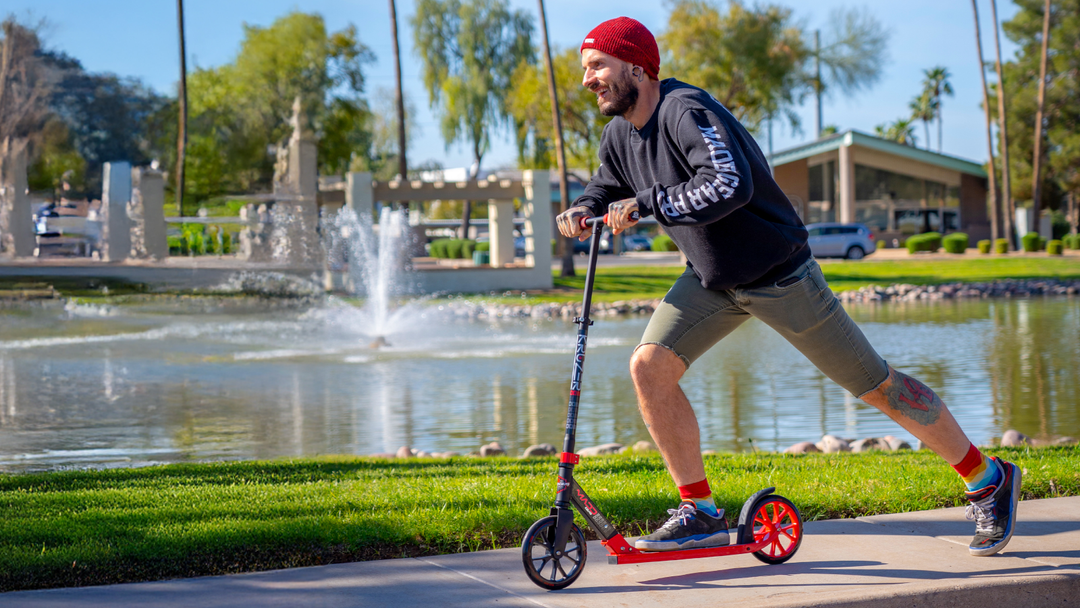 Why the Madd Gear Kruzer 200 Is the Perfect Commuter Scooter!