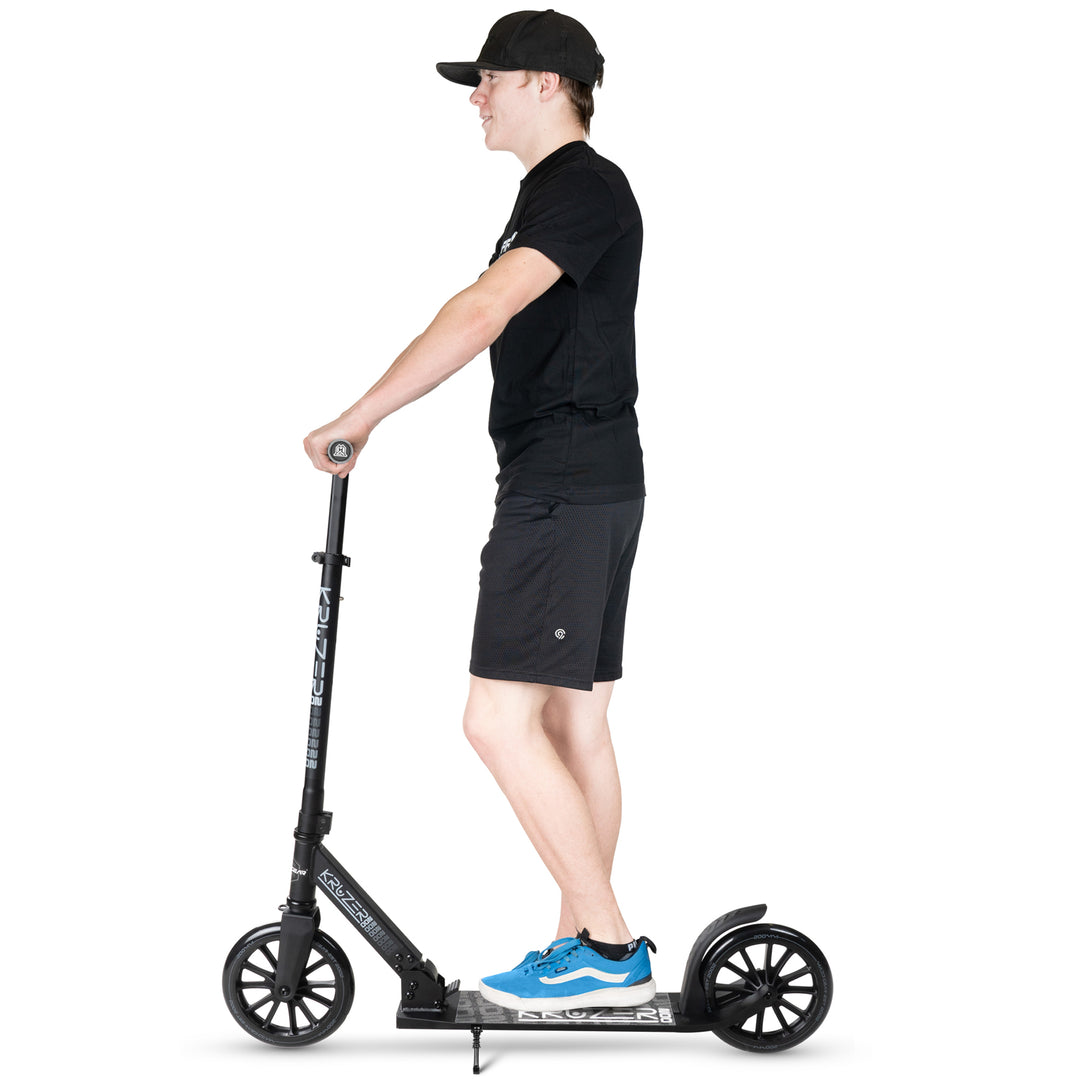 Carve Kruzer V2-200 Folding Scooter - Black